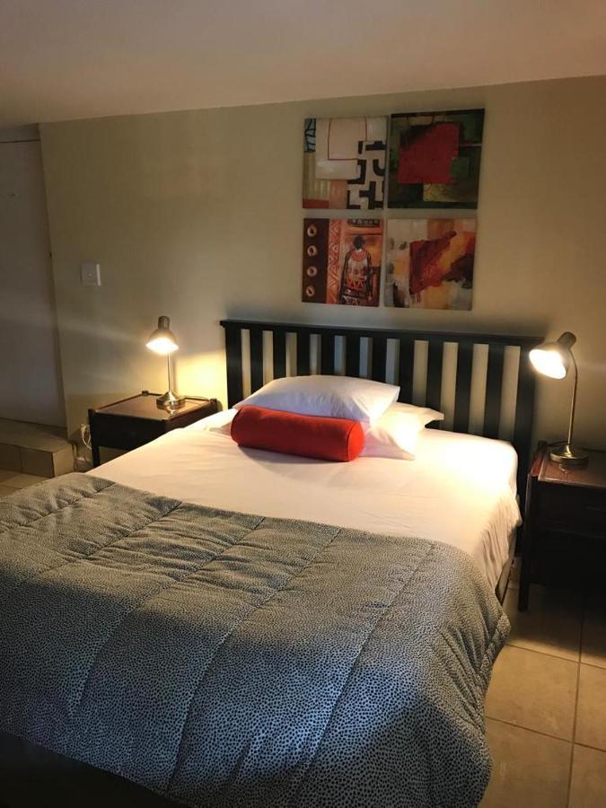 Golf And Garden Guesthouse 西萨默塞特 外观 照片