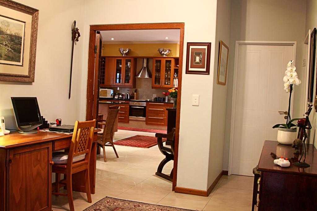 Golf And Garden Guesthouse 西萨默塞特 外观 照片